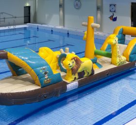 WG1-042 Jogo de piscina de parque de esportes aquáticos flutuante inflável de leão e girafa
